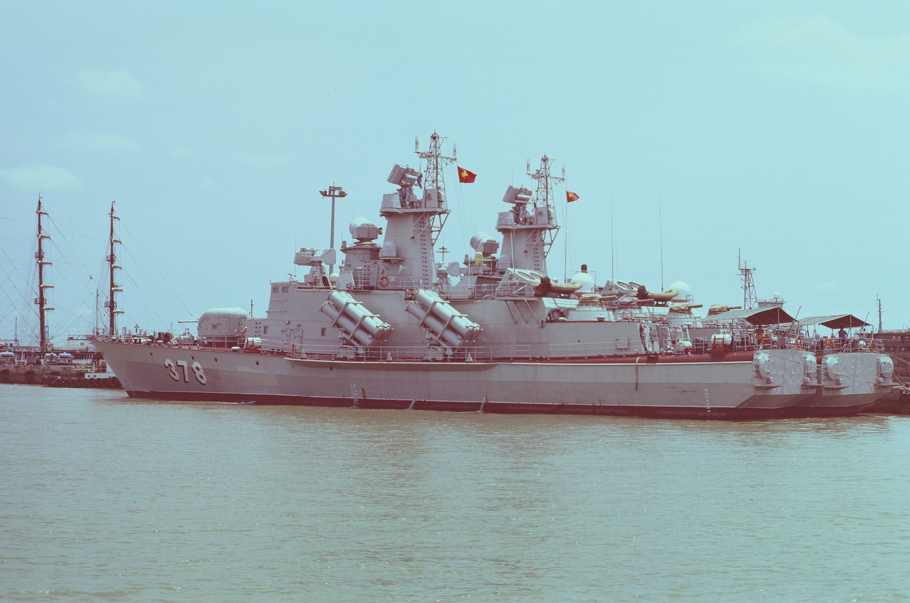 A warship seen on the way to Thanh An Island